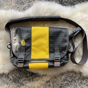 NWOT Timburk2 Classic Messenger XSmall